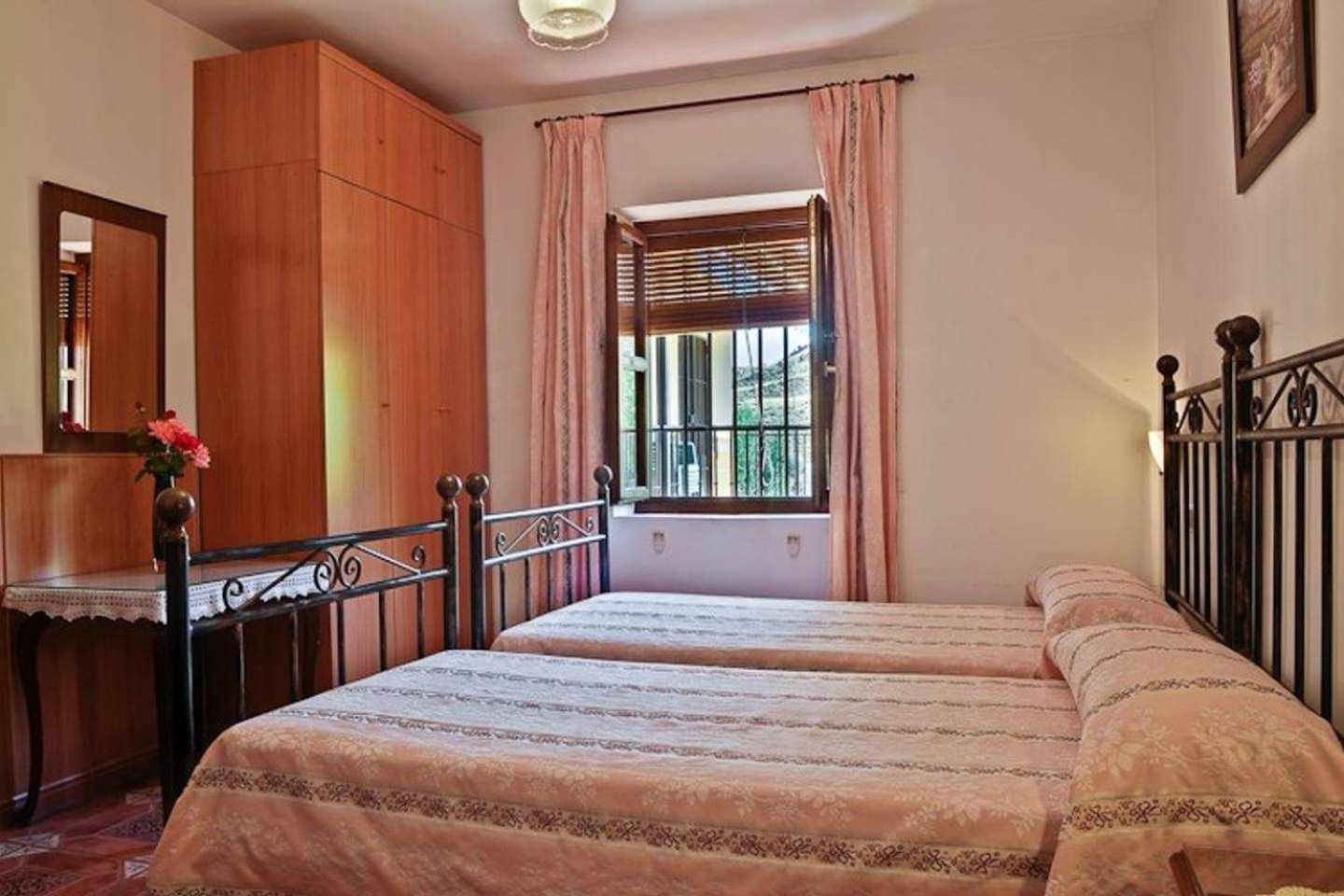 Casa Rural Las Huertas De Roque Monachil Room photo